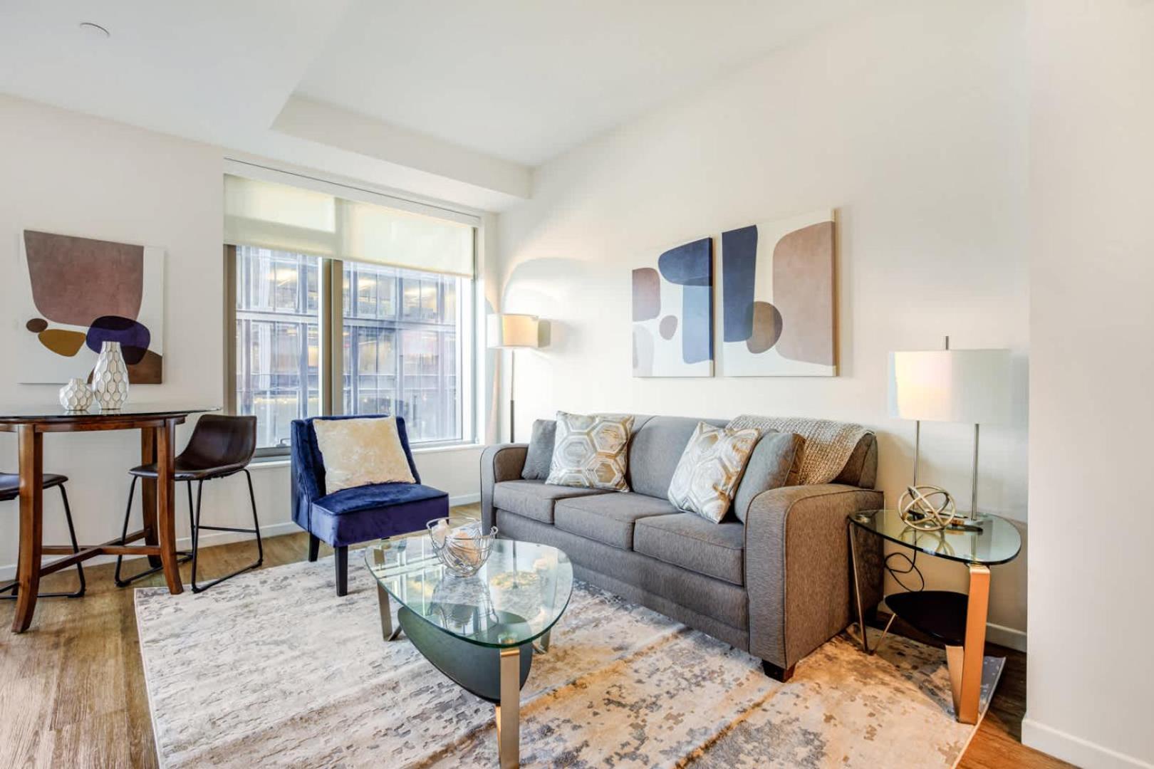 Spacious Full Kitchen In Seaport